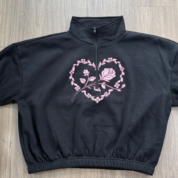 Celebrity Pink Tops - Black Quarter-Zip Fleece Cropped Sweatshirt with Pink Floral Design